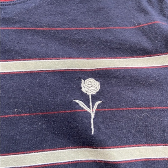 🎀Zumiez Various Artists Navy Blue Striped Shirt🎀 - Picture 3 of 4